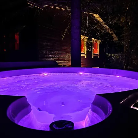 Vakantiehuis Aurora Haven - With Jacuzzi Tromsø