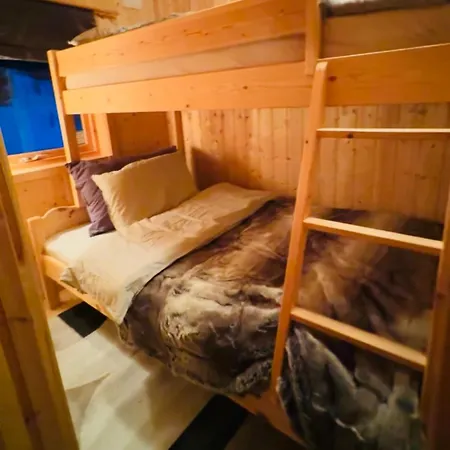 Vakantiehuis Aurora Haven - With Jacuzzi Tromsø