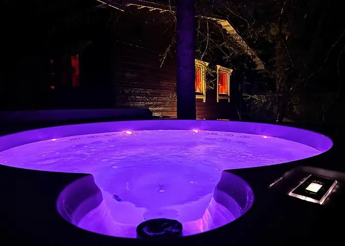 Feriehus Aurora Haven - With Jacuzzi Tromsø
